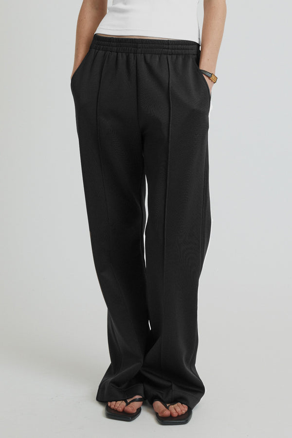 drew track pant in black